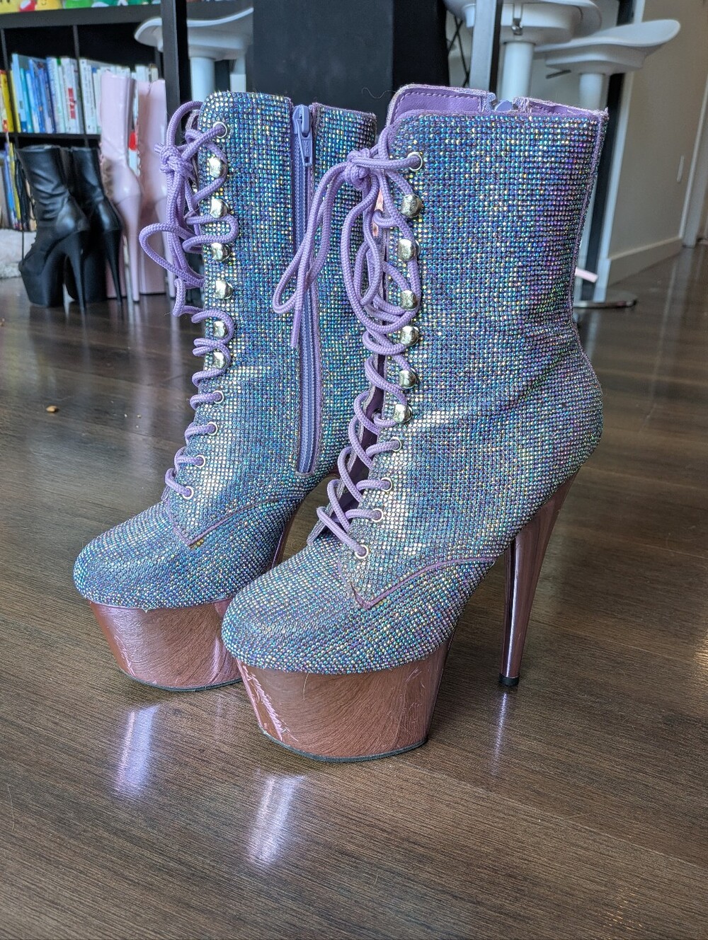 Pleaser sz. 8 Adore 1020 purple 7" rhinestone platform boots